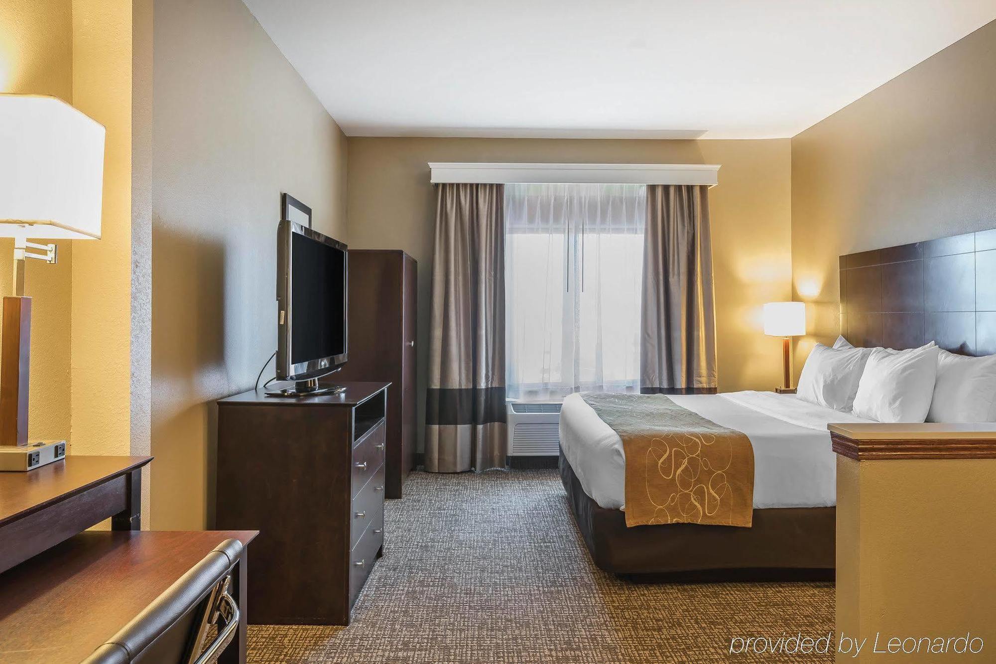 Comfort North Hotel Fort Wayne